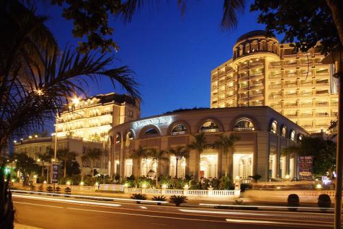 Отель Sunrise Beach Hotel & Spa Nha Trang