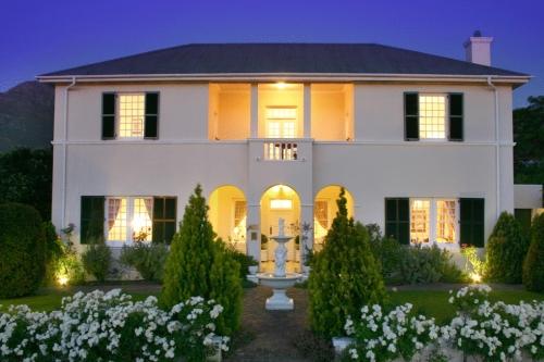 Hotel La Fontaine Guest House
