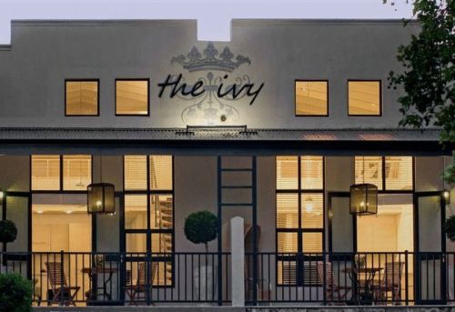 Hotel The Ivy Apartments
