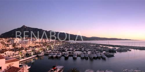 Фото отеля Benabola Hotel & Suites, Marbella