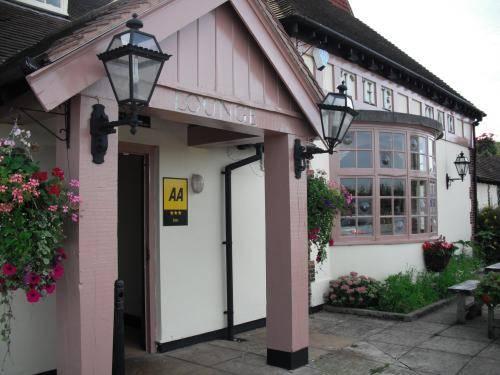 Фото отеля The Oak, Baginton, Coventry