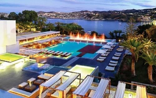 Фото отеля Out Of The Blue Capsis Elite Resort, Agia Pelagia