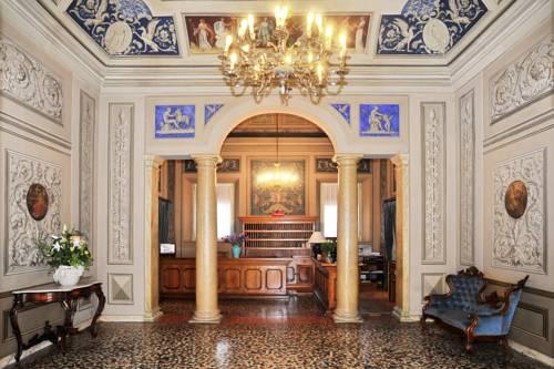 Фото отеля Hotel Canalgrande, Modena